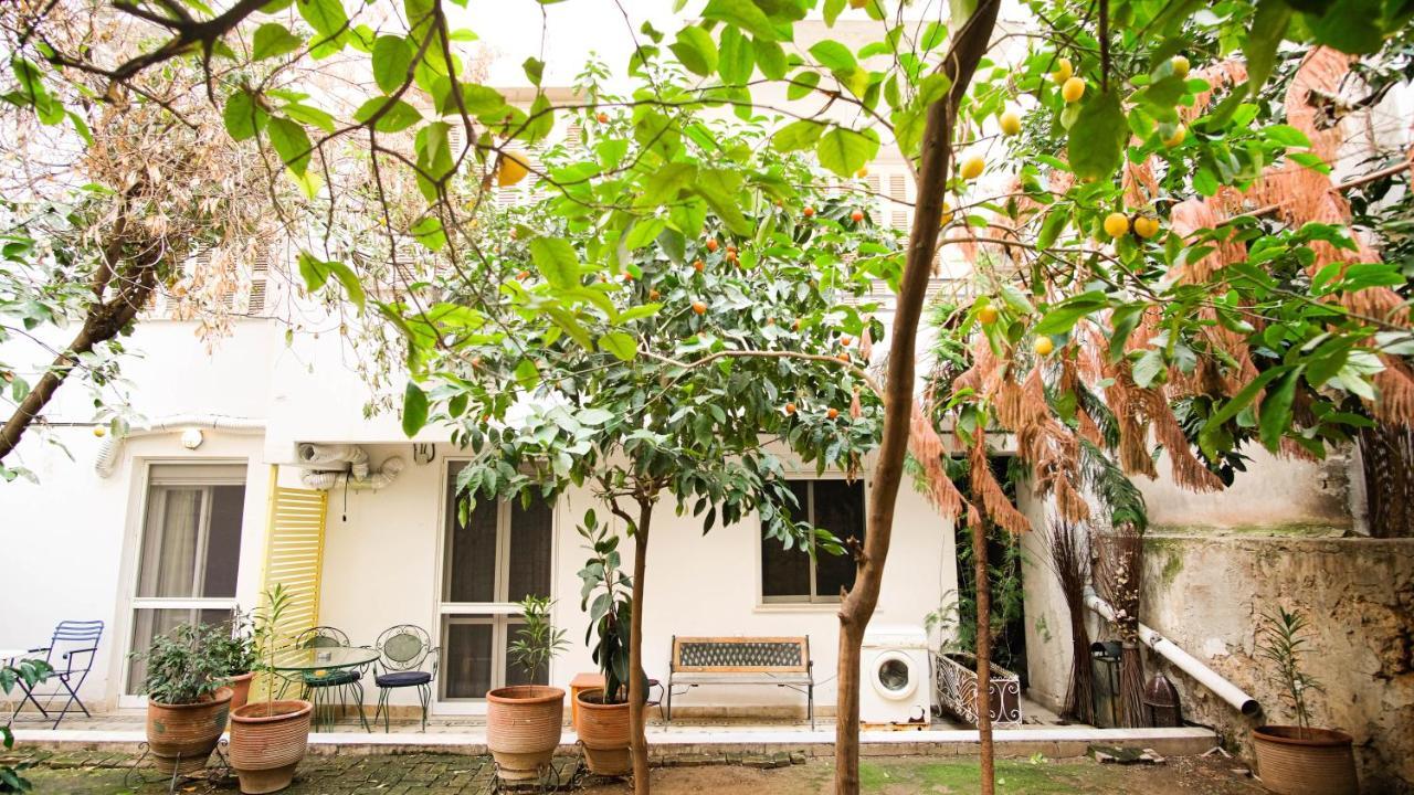 Quiet And Central Flat With Private Backyard Garden Ateny Zewnętrze zdjęcie